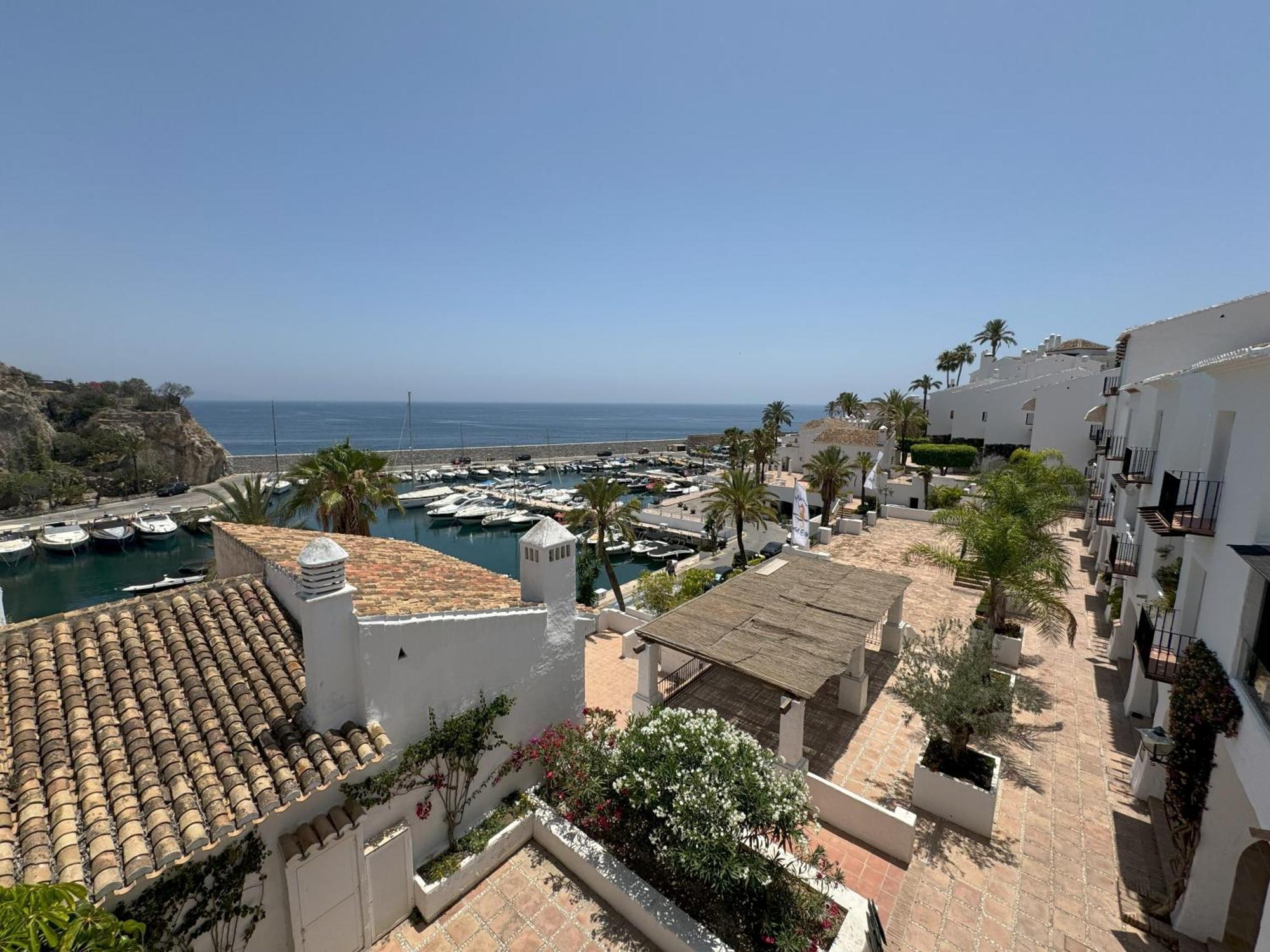 Sunny Getaway La Herradura (Granada)